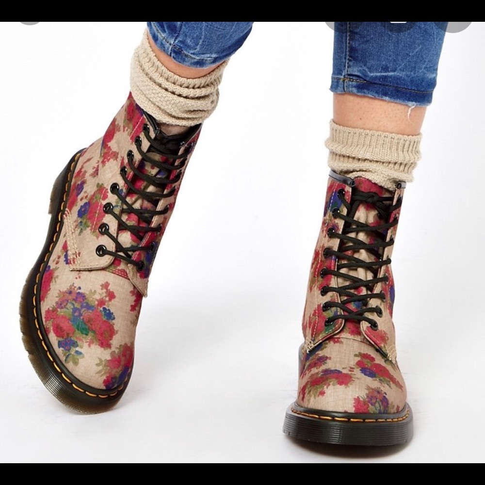 Dr Martens Castel Floral Boots